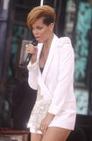 th_83214_celebrity-paradise.com-The_Elder-Rihanna_2009-11-24_-_ABC5s_Good_Morning_America_live_1426_122_377lo.jpg