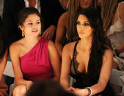 http://img254.imagevenue.com/loc152/th_46492_SelenaGomez_BeachBunnySwimwear2011fashionshow_MBFW_Miami_160710_005_122_152lo.jpg