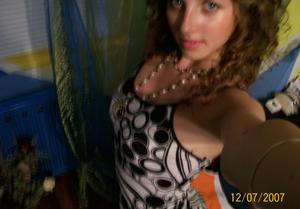 Teen Selfie Blue eyes and curly hair x6716ch532kr5.jpg