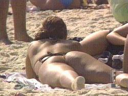 Mellisa-Joan-Hart-hot-ass-%40-the-beach-t67ons4kn1.jpg