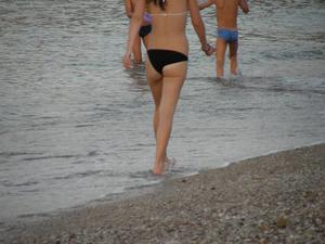 Candid Spy of Sexy Greek Girl On The Beach -g4h41f3k1p.jpg