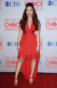 http://img254.imagevenue.com/loc507/th_441476443_DemiLovato01112012PeoplesChoiceAwards_PressRoom28_122_507lo.jpg